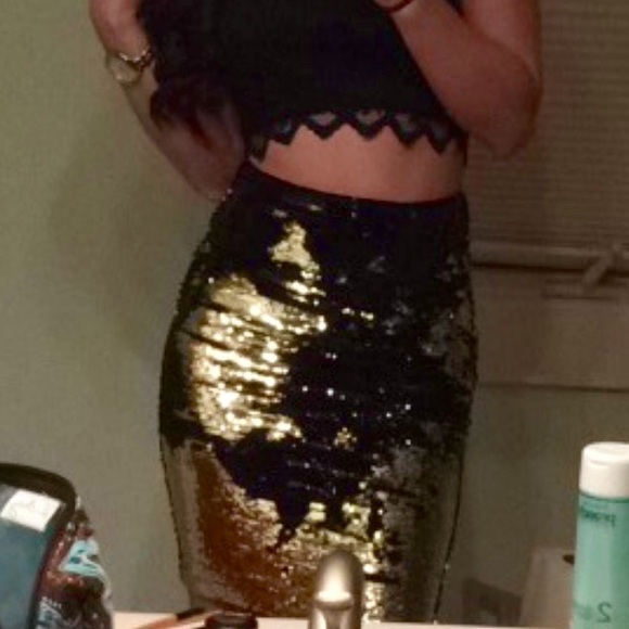 reversible sequin skirt
